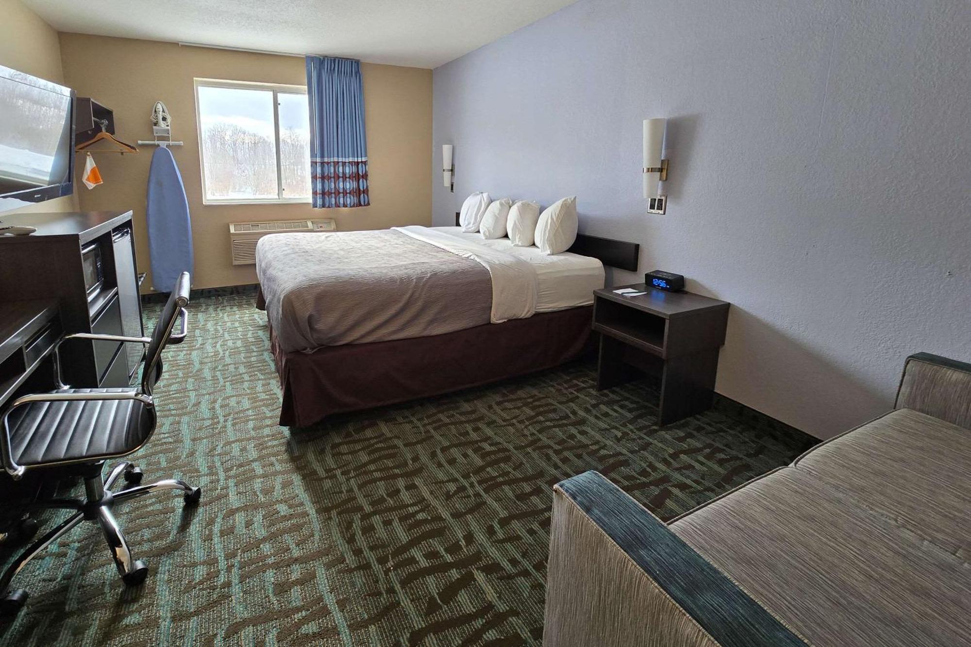 Quality Inn Johnstown Exterior photo